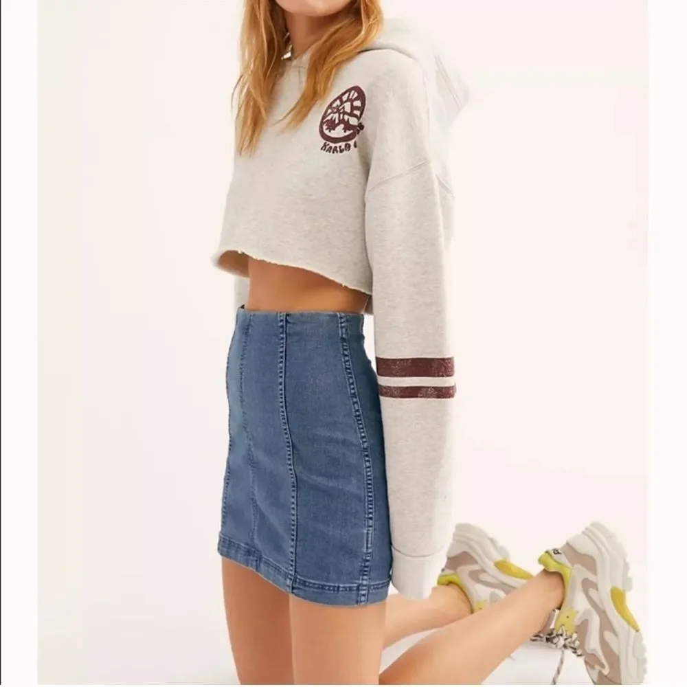 Free People Modern Femme Denim Mini Skirt in Faded Indigo | SZ 4 - Picture 2 of 14
